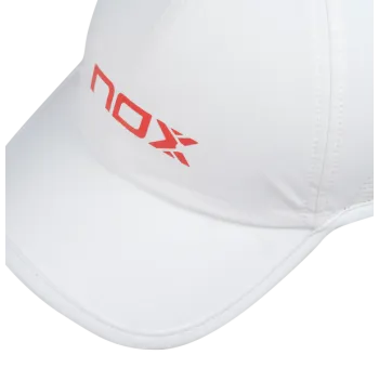 Casquette Nox Blanche avec Logo Rouge - Accessoire de Mode