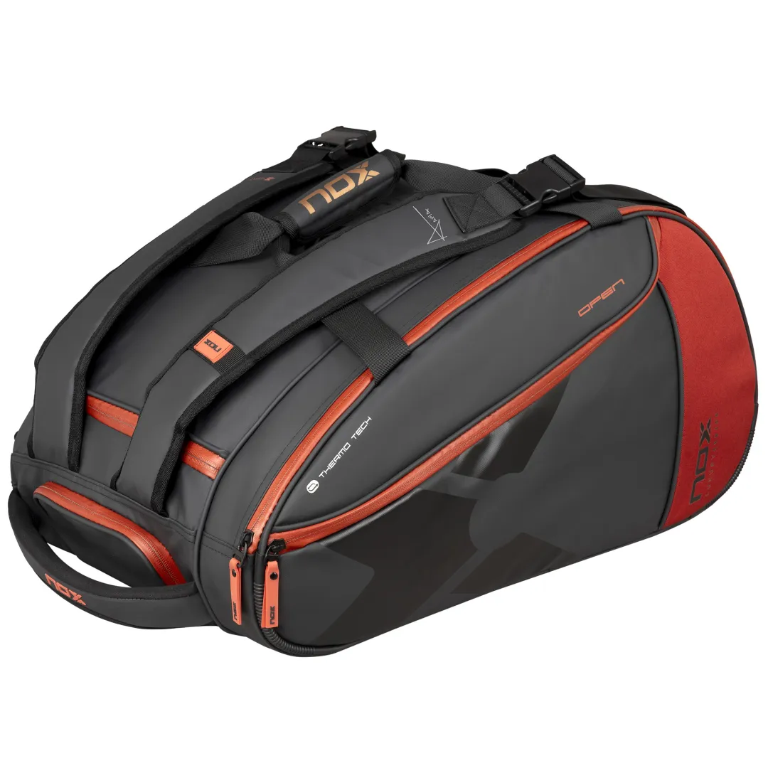 Sac de Padel NOX Luxury Open Series Noir/Rouge - Organisation et Protection Optimale pour votre Équipement