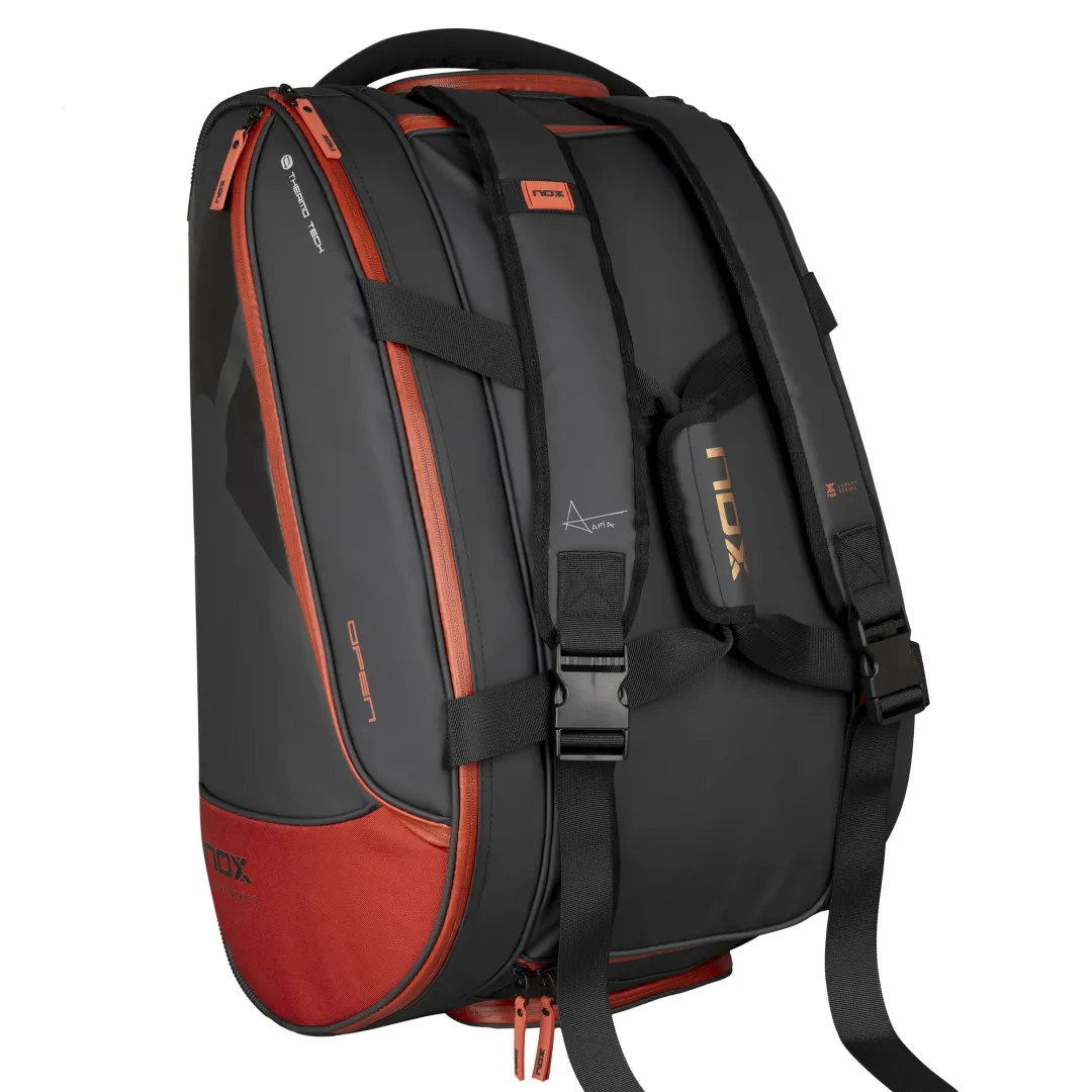 Sac de Padel NOX Luxury Open Series Noir/Rouge - Organisation et Protection Optimale pour votre Équipement