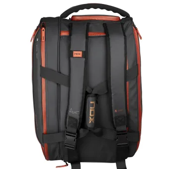 Sac de Padel NOX Luxury Open Series Noir/Rouge - Organisation et Protection Optimale pour votre Équipement