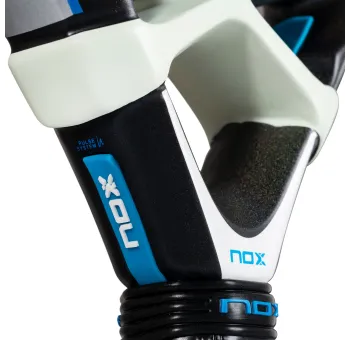 TL10 QUANTUM 12K par Tino Libaak - Raquette de Padel Haut de Gamme