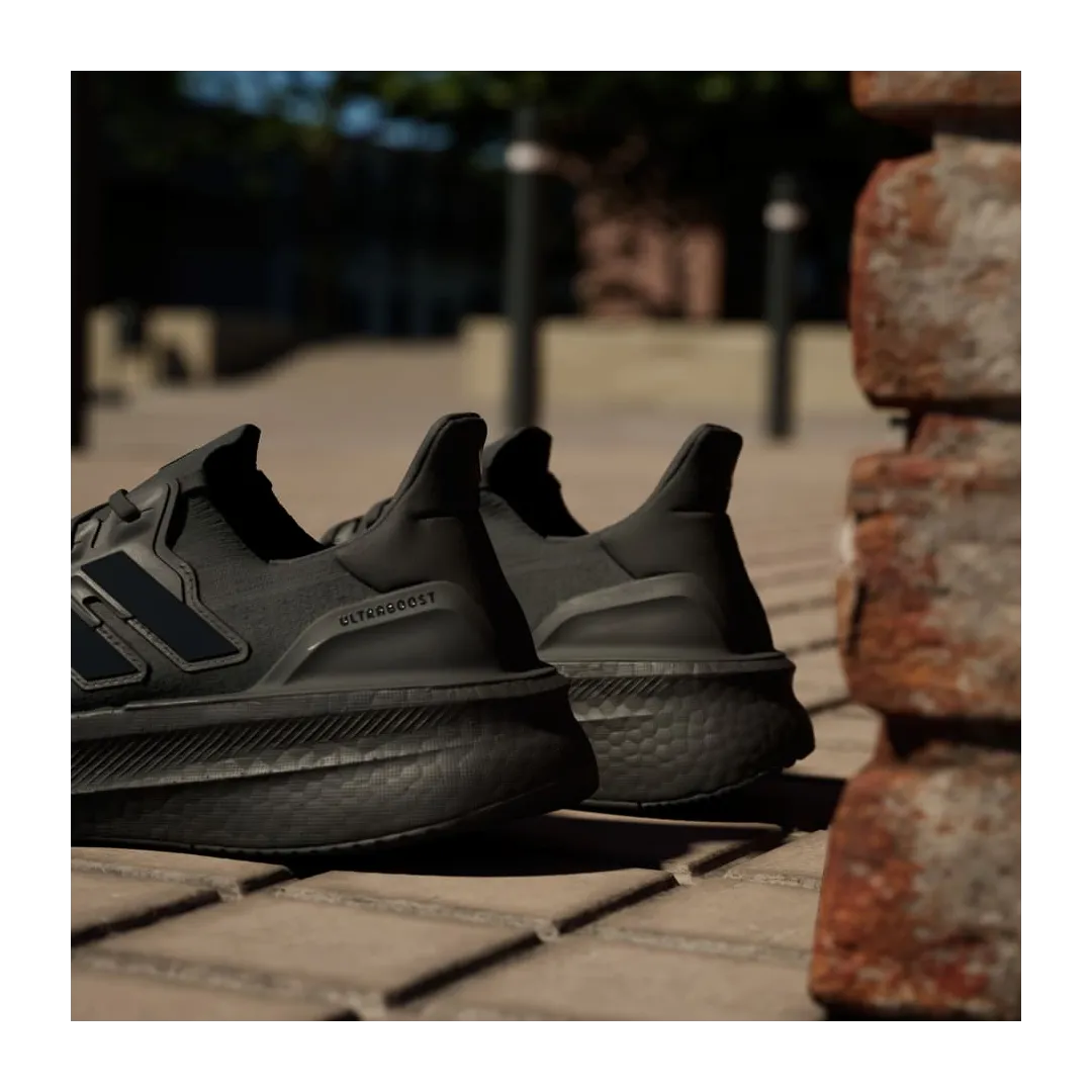ULTRABOOST 5        CBLACKCBLACKCBLACK