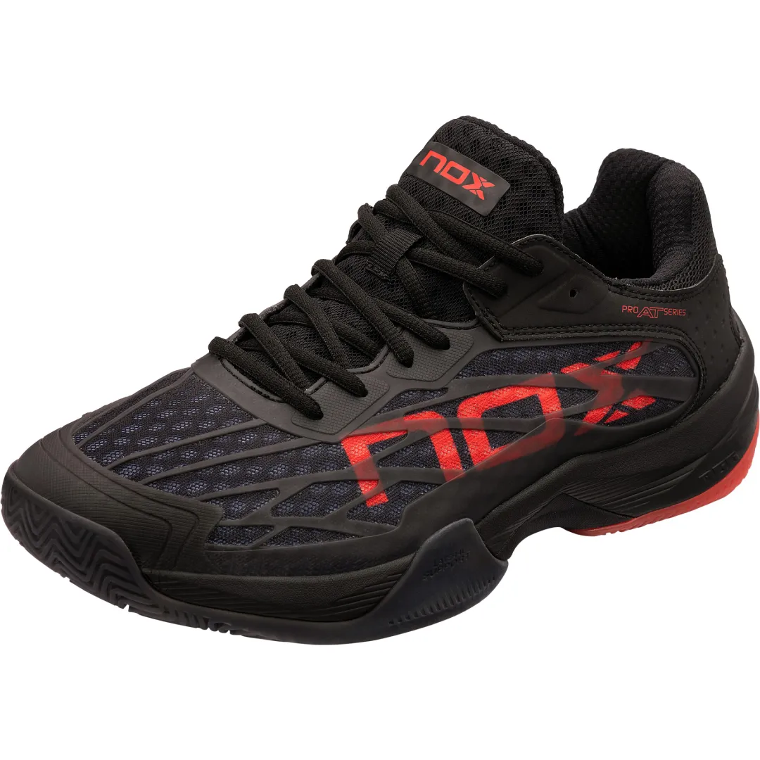 Chaussures de Padel NOX AT10 Lux Noir Rouge - Confort, Stabilité, Performance