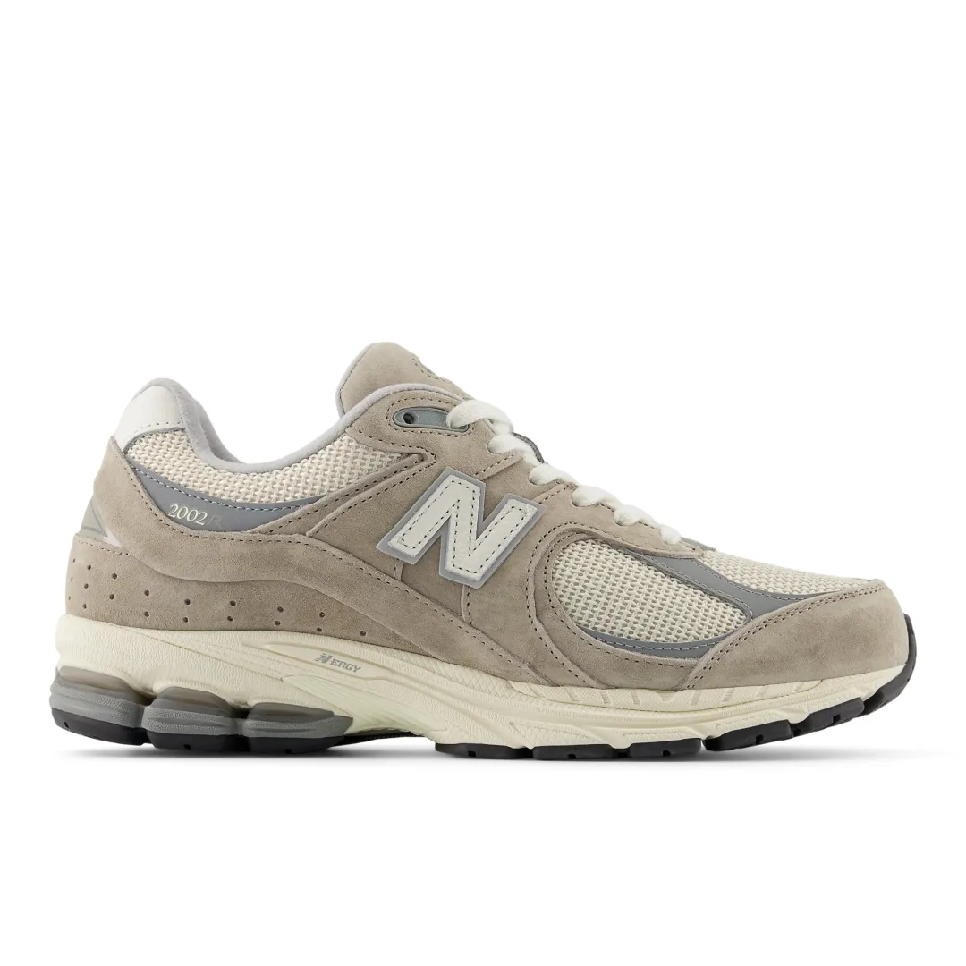 New Balance 2002R – Alliance de Vintage et Technologie
