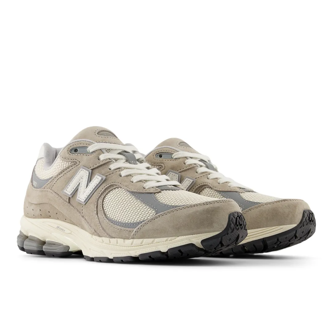 New Balance 2002R – Alliance de Vintage et Technologie