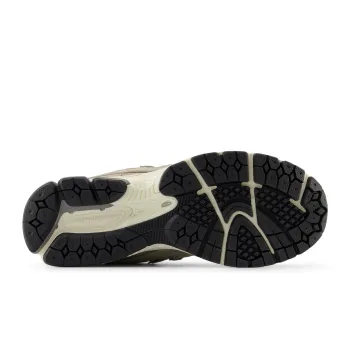 New Balance 2002R – Alliance de Vintage et Technologie