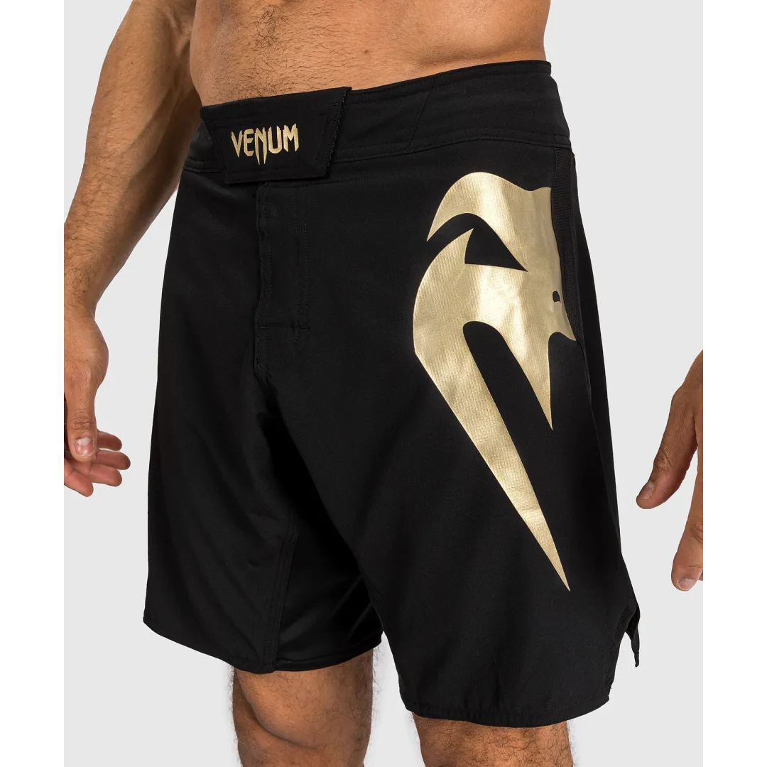 Venum LIGHT 5.0 Fightshorts - Black/Gold | Sportswear | Fight Gear
