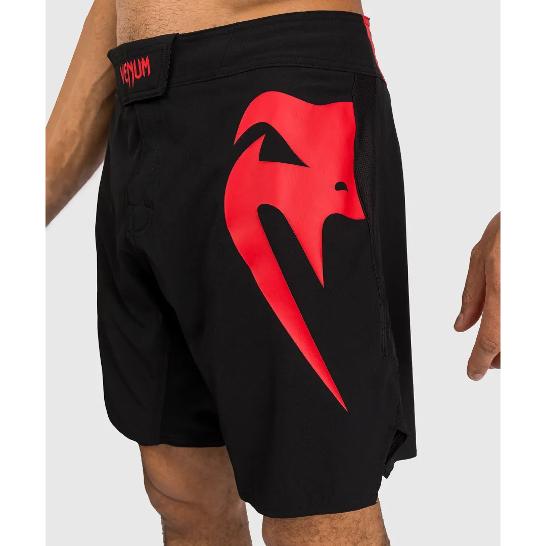 Venum LIGHT 5.0 Fightshorts - Black/Red | MMA Gear