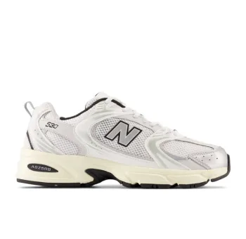 New Balance 530 – Blanc cassé & détails beiges