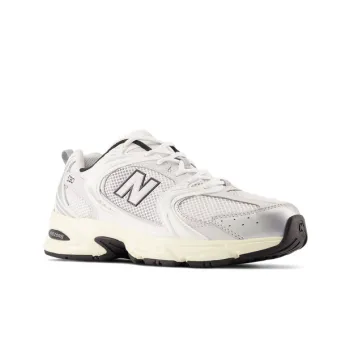 New Balance 530 – Blanc cassé & détails beiges